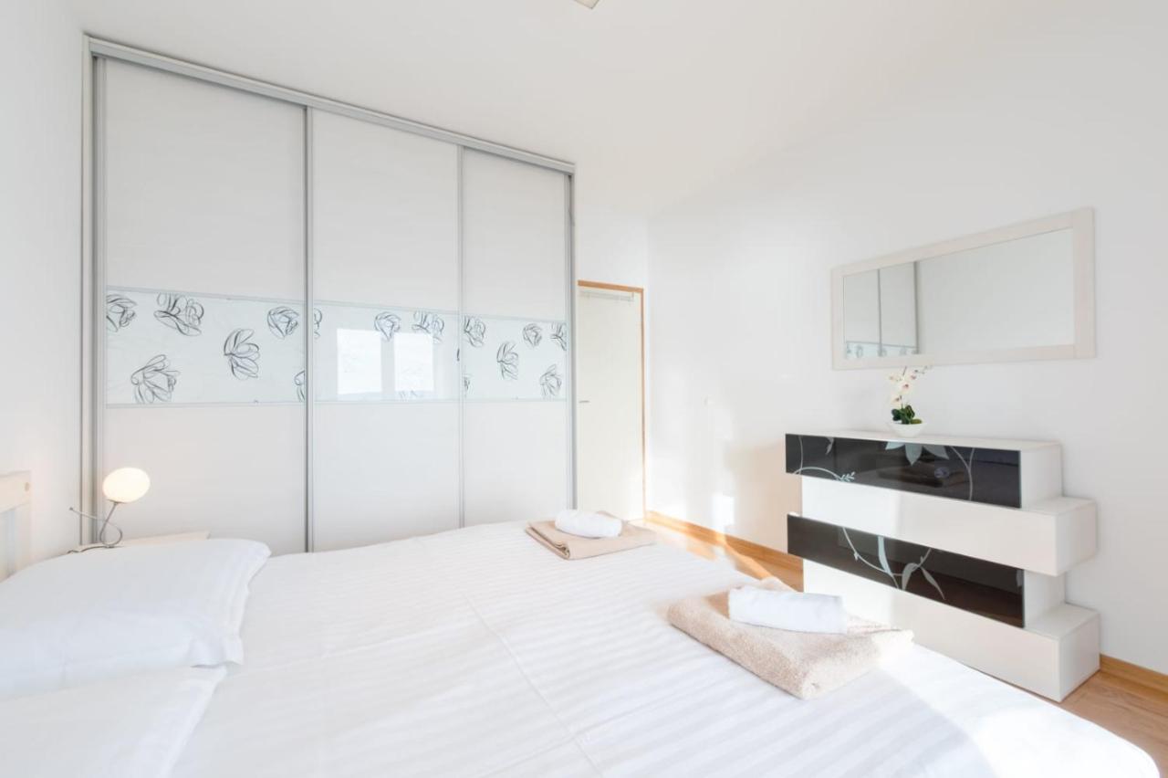 Apartmani Krilo Podstrana Exterior foto